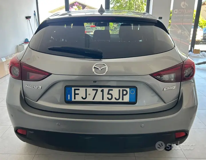 Mazda 3 2017 photo 5