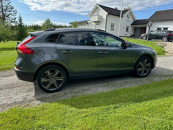 Volvo V40 Cross Country 2014 photo 4