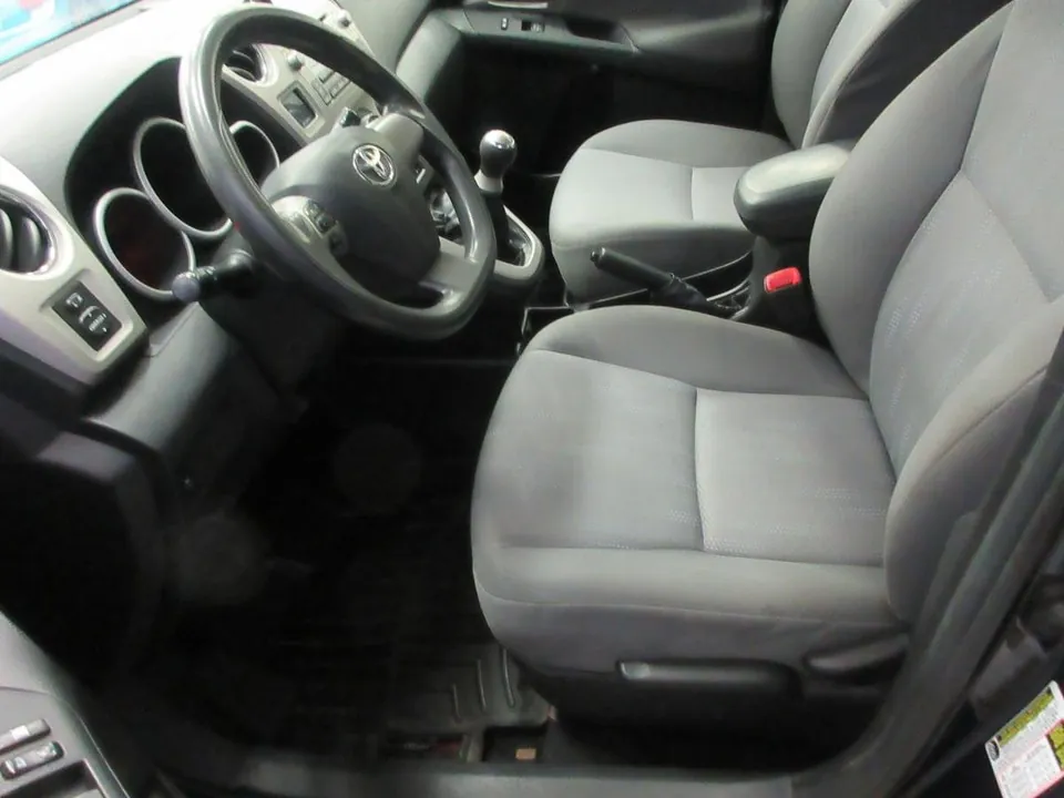Toyota Matrix 2012 photo 5