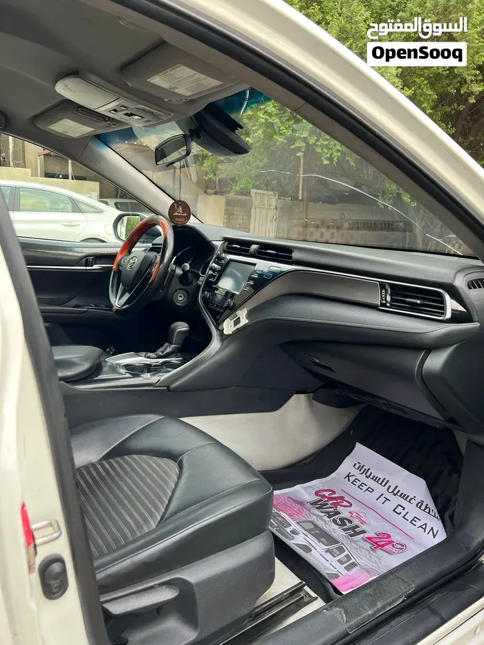 Toyota Camry 2019 photo 2
