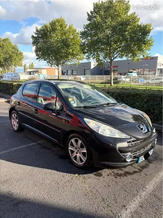 Peugeot 207 2007 photo 2