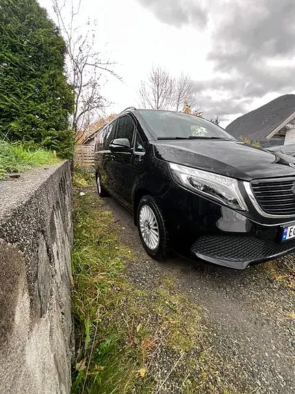 Mercedes-Benz Eqv 300 2020 photo 3