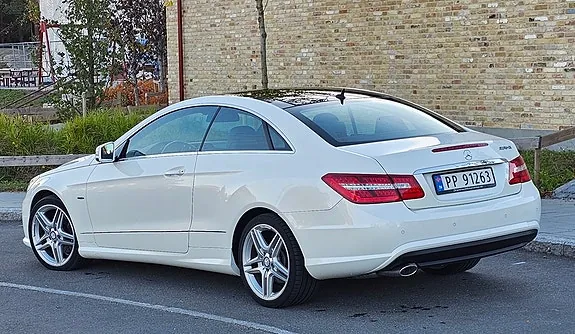 Mercedes-Benz E220