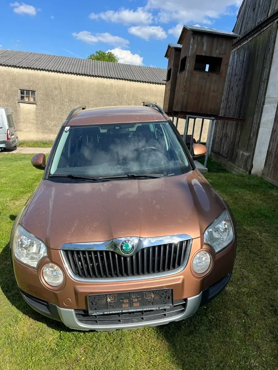 Skoda Yeti 2012 photo 3