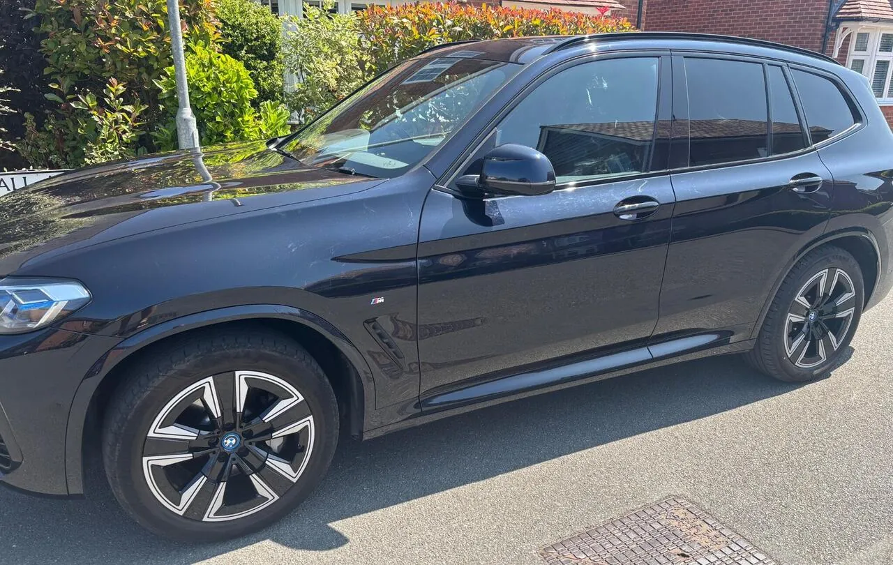 BMW Ix3 2022 photo 2