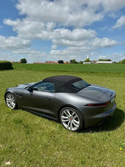 Jaguar F-Type 2019 photo 4