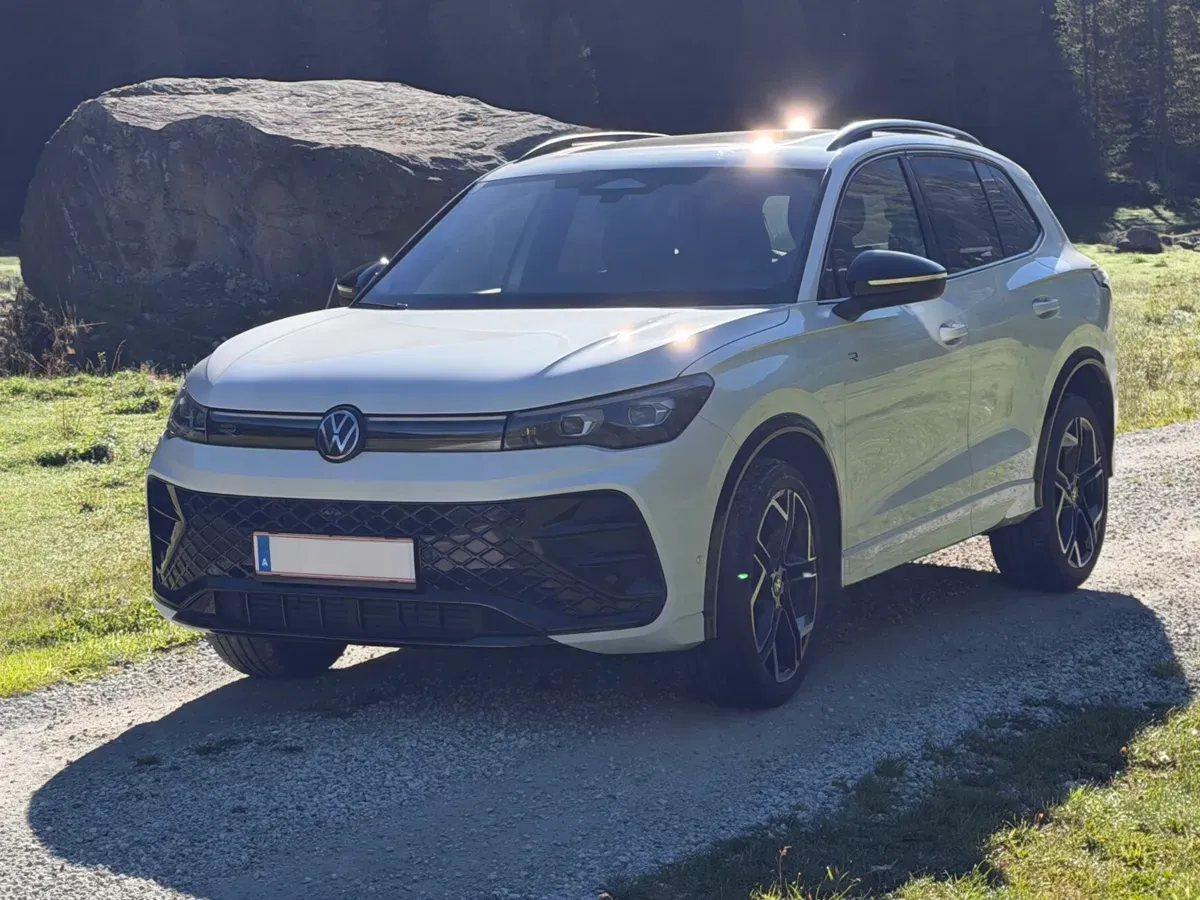 Volkswagen Tiguan 2024 photo 2