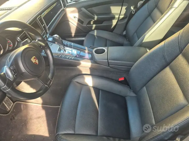 Porsche Panamera 2013 photo 5