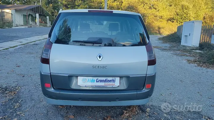 Renault Grand Scenic 2004 photo 4