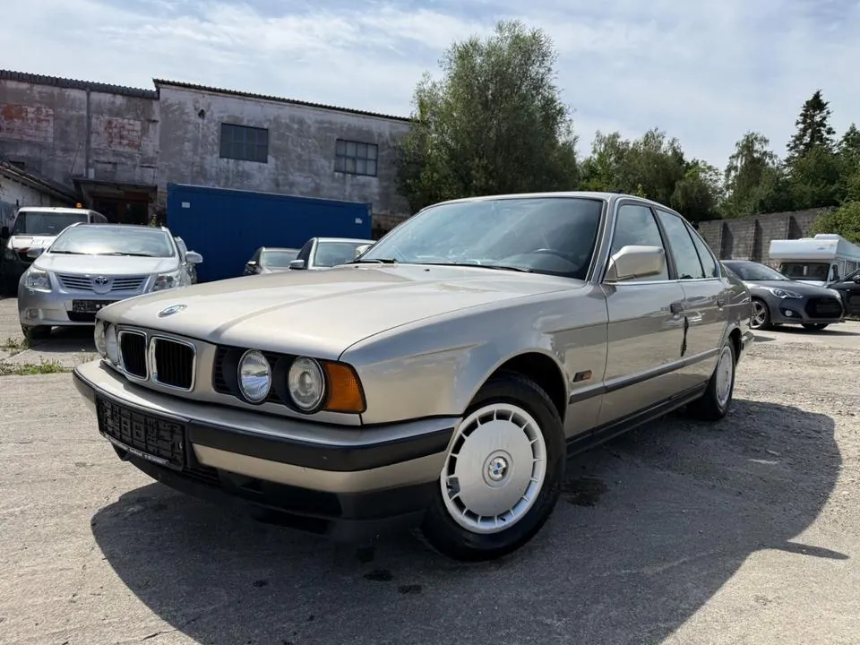 BMW 520I E34