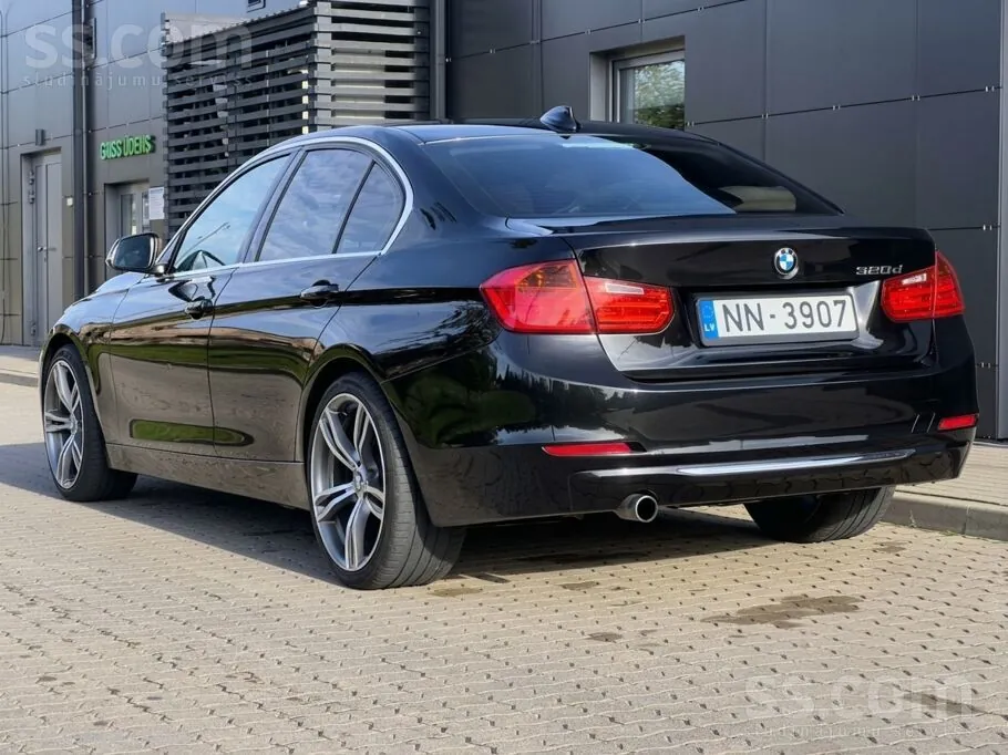 BMW 320 2013 photo 4