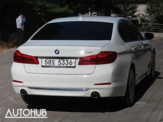 BMW 520I 2018 photo 3