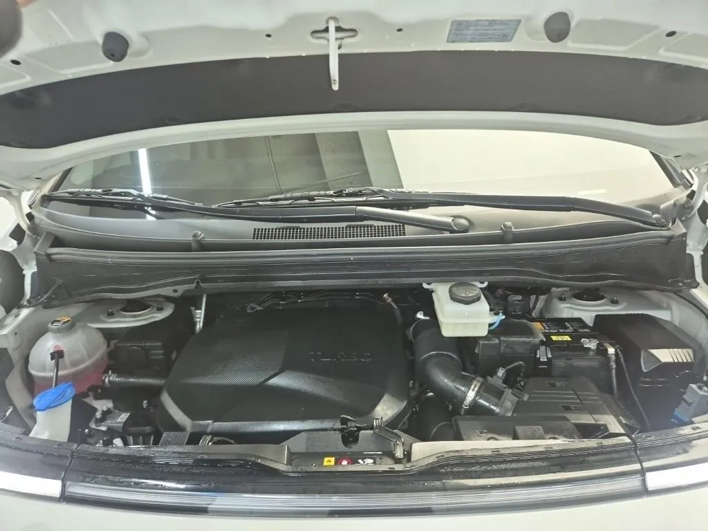 Hyundai Staria 2022 photo 5