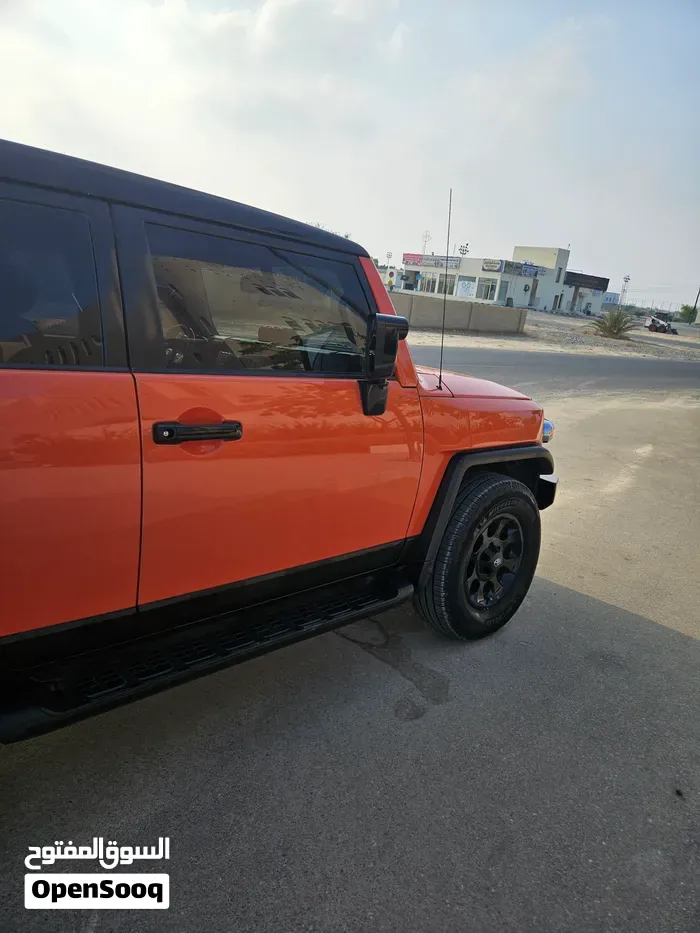 Toyota Fj 2013 photo 4