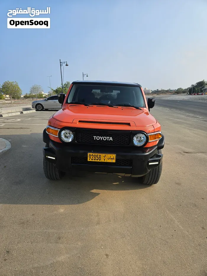 Toyota Fj 2013 photo 3