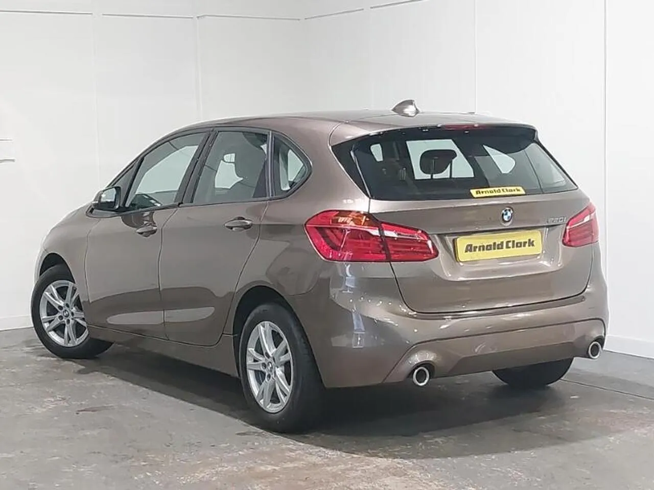 BMW 2 Series Active Tourer 2018 photo 2