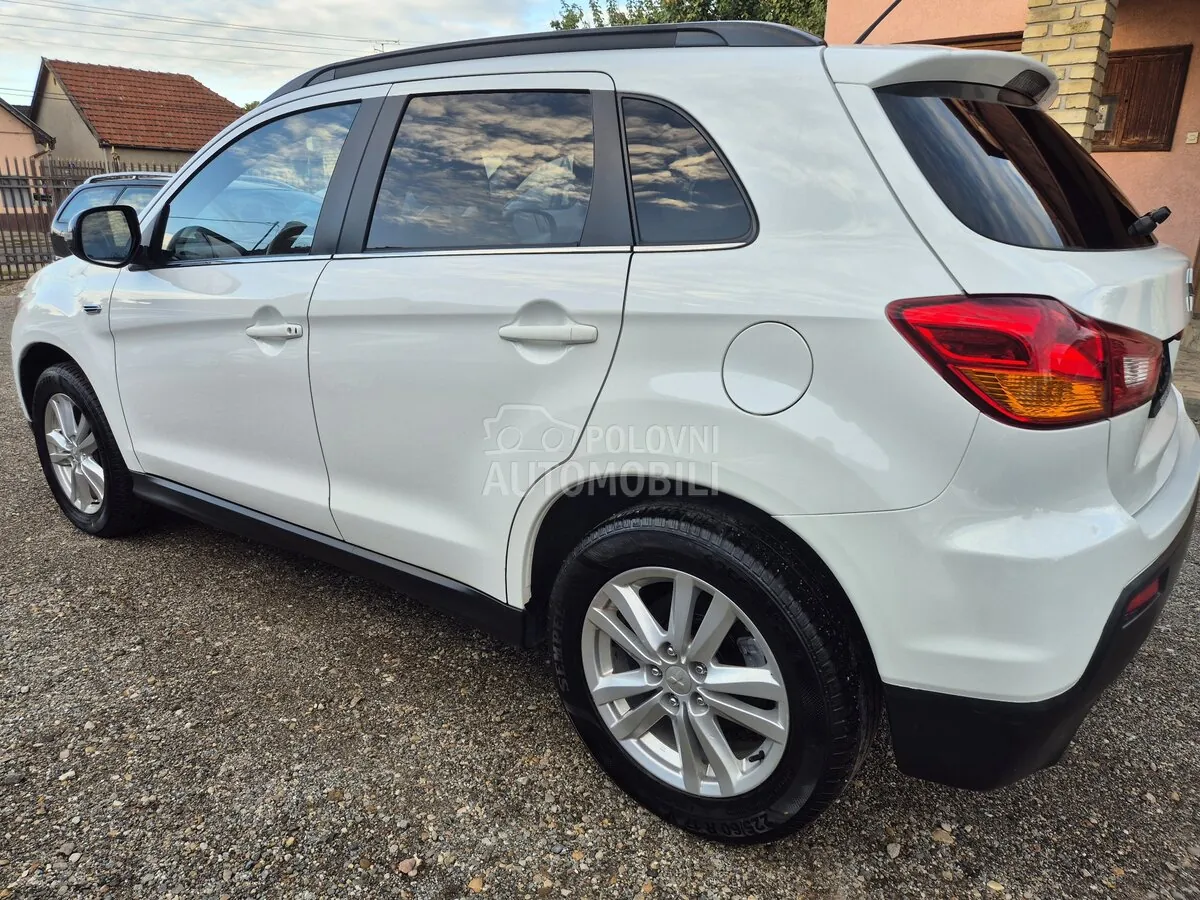 Mitsubishi Asx 2012 photo 4