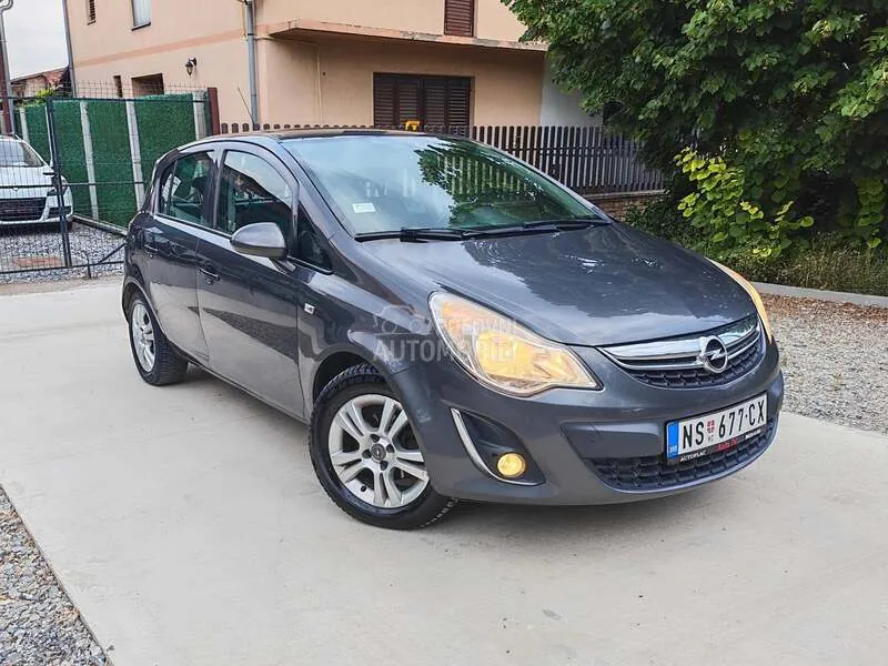Opel Corsa 2012 photo 2