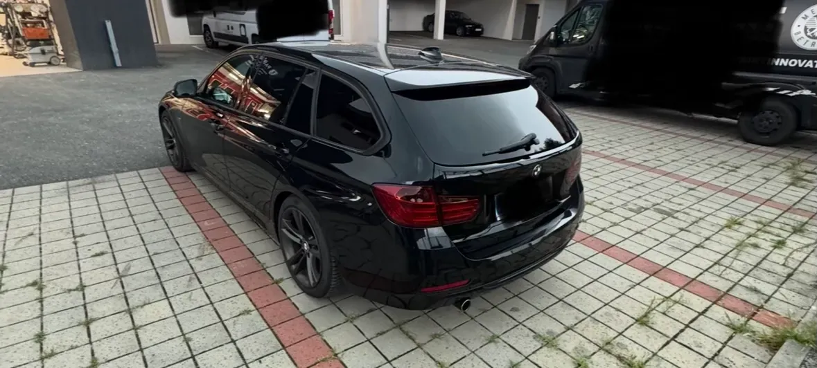 BMW 3 Series 2013 photo 2