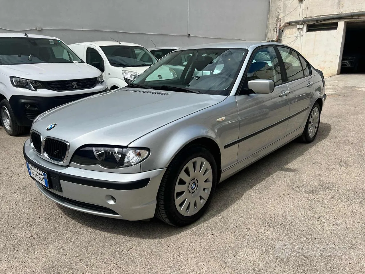 BMW 3 Series 2002 photo 3