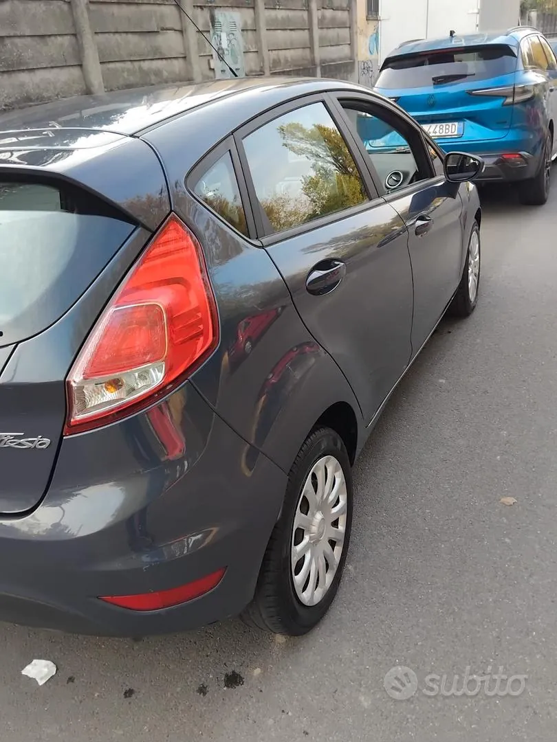 Ford Fiesta 2015 photo 4