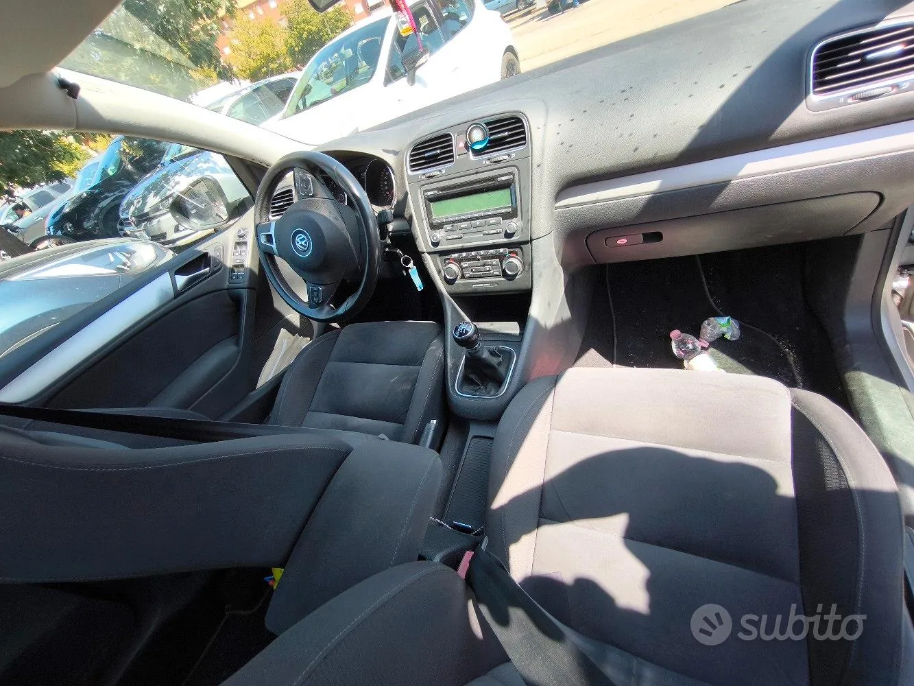 Volkswagen Golf 2011 photo 2
