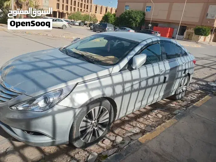 Hyundai Sonata 2013 photo 2