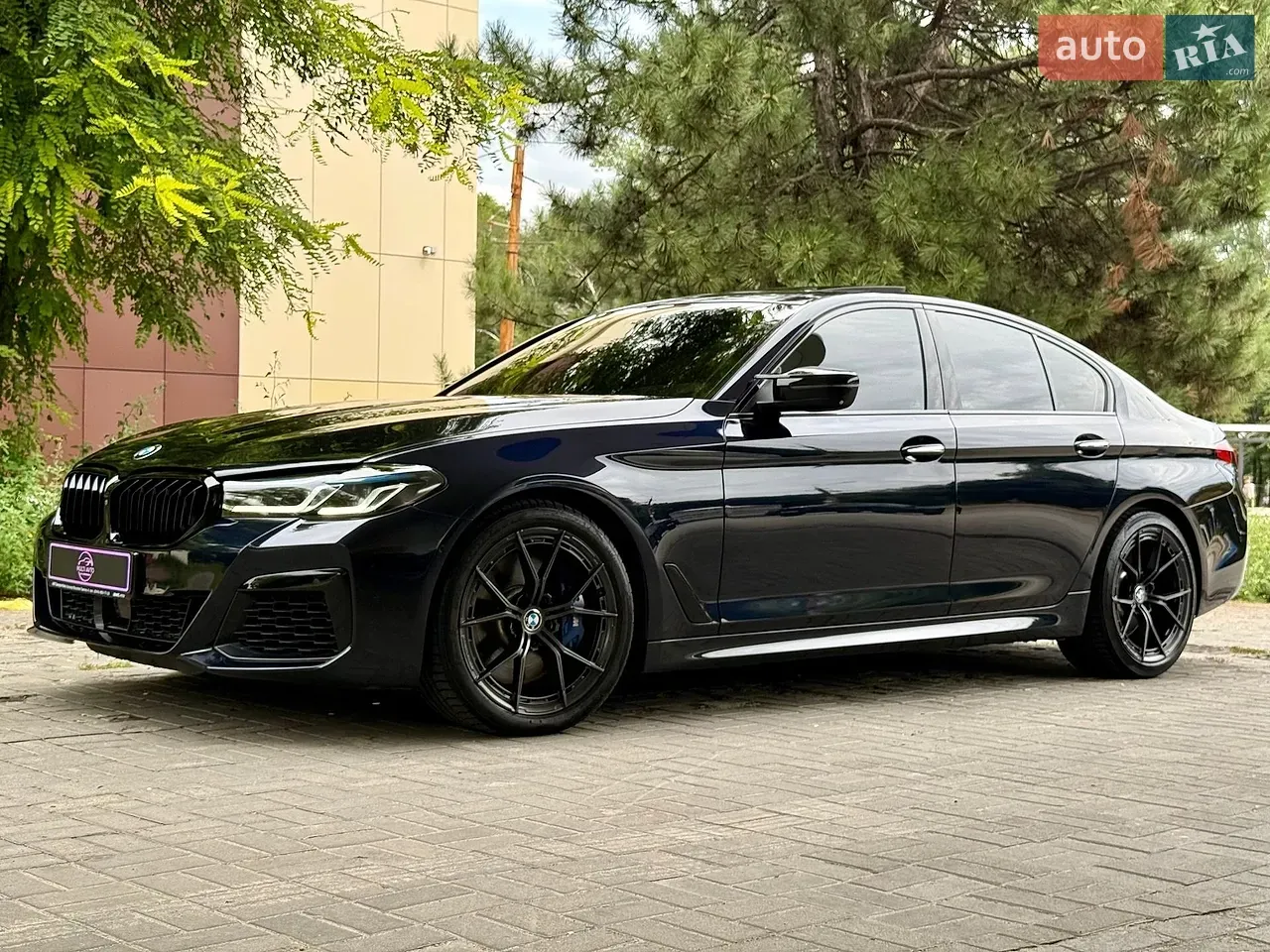 BMW 5 Series 2017 photo 4