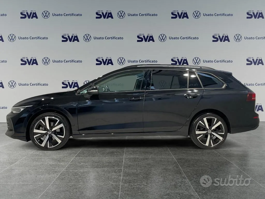 Volkswagen Golf 2024 photo 3
