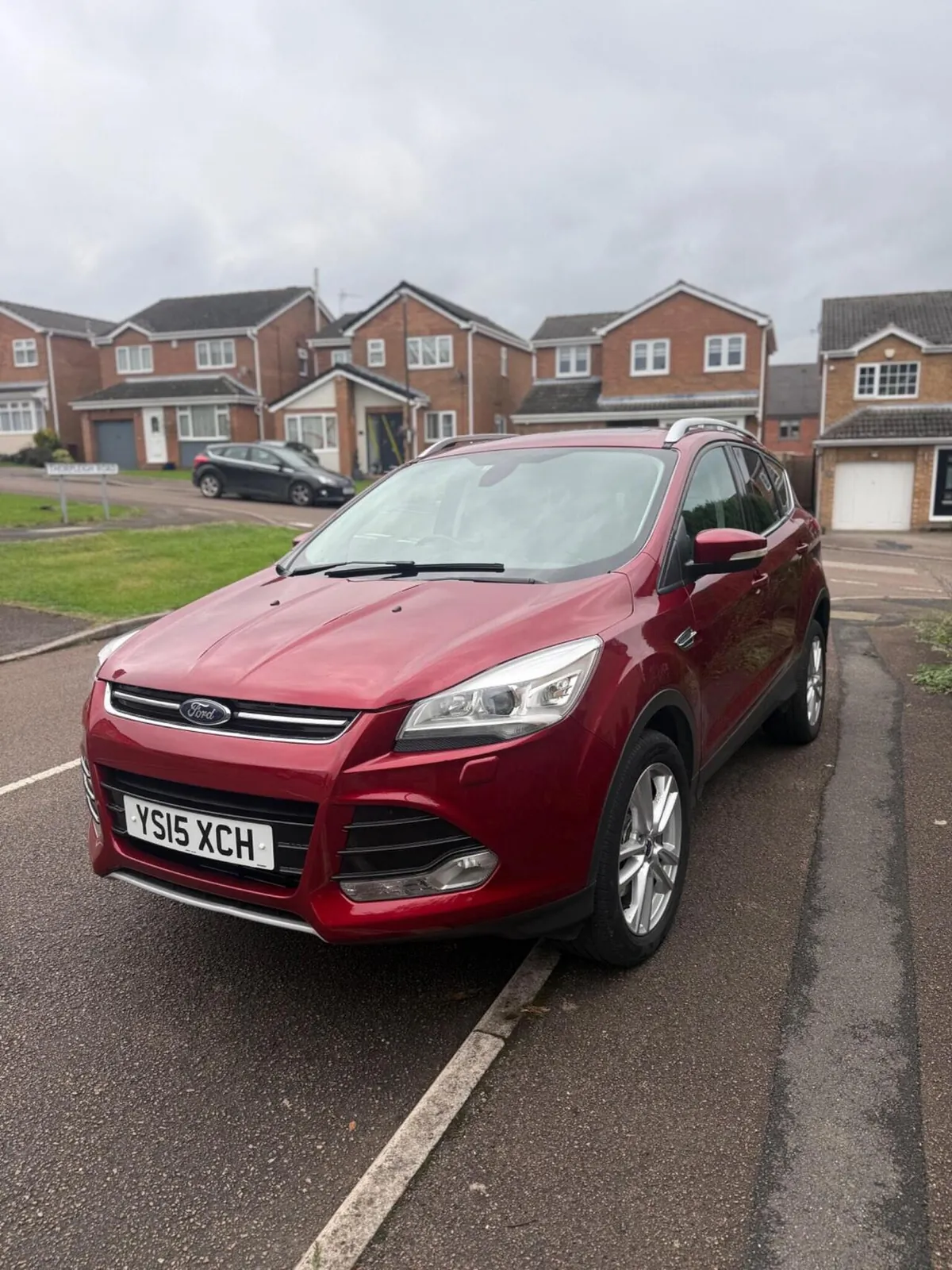 Ford Kuga 2015 photo 2