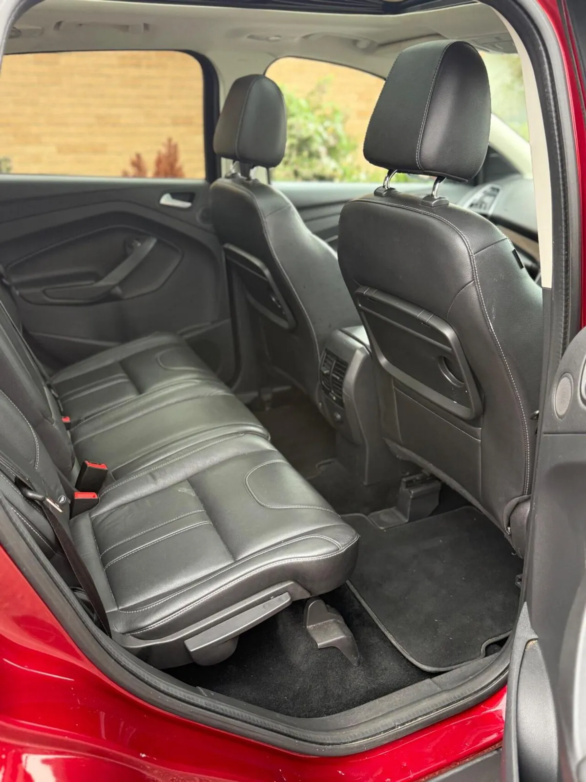 Ford Kuga 2015 photo 4