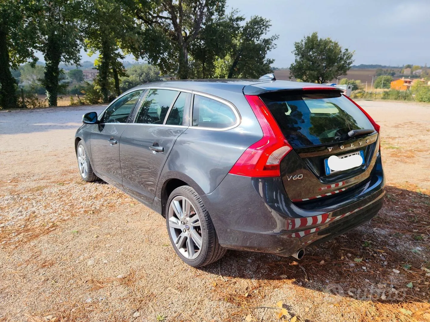 Volvo V60 2015 photo 3