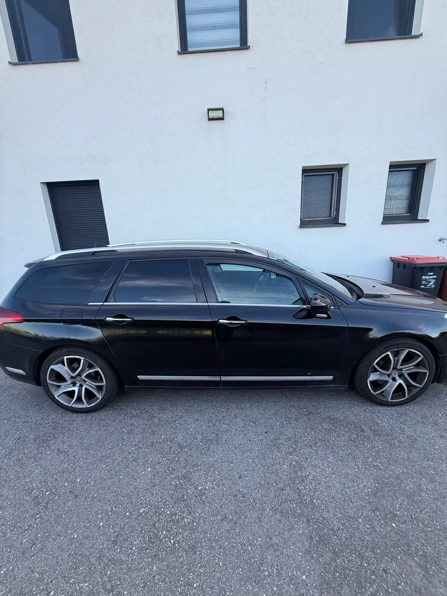 Citroen C5 2011 photo 3