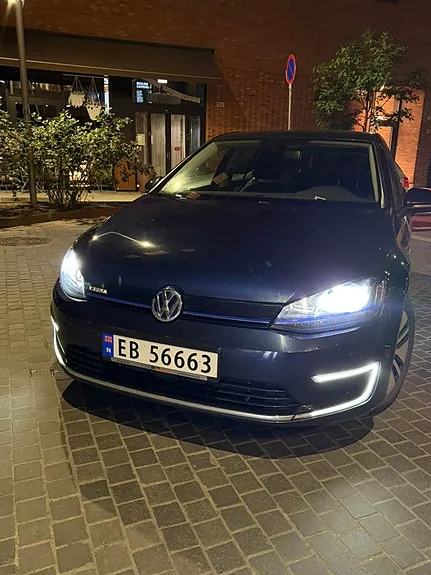 Volkswagen E-Golf 2015 photo 5