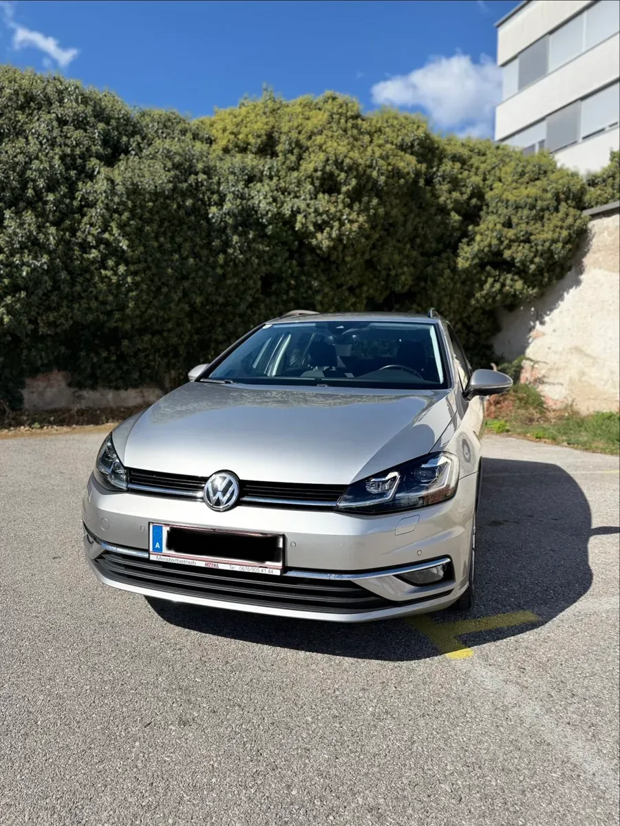 Volkswagen Golf 2018 photo 2