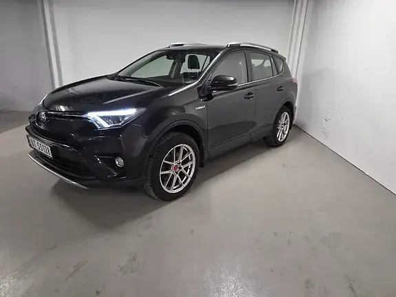 Toyota Rav4 2017 photo 2