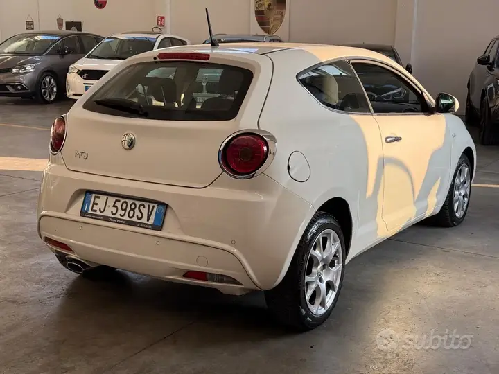 Alfa Romeo Mito 2011 photo 4