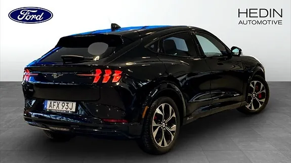 Ford Mustang Mach-E 2021 photo 2