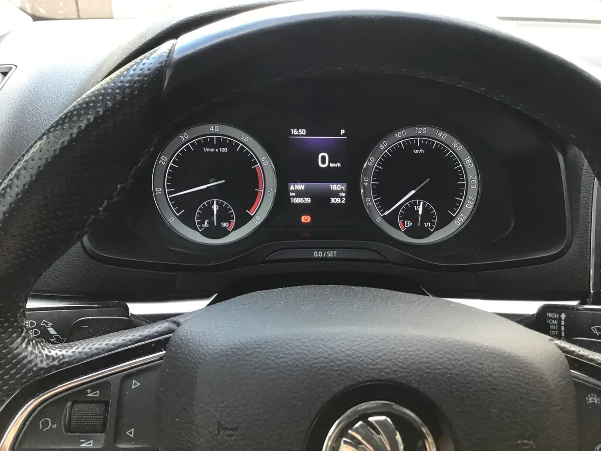 Skoda Karoq 2017 photo 2