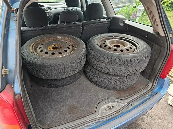 Ford Focus 2000 photo 5