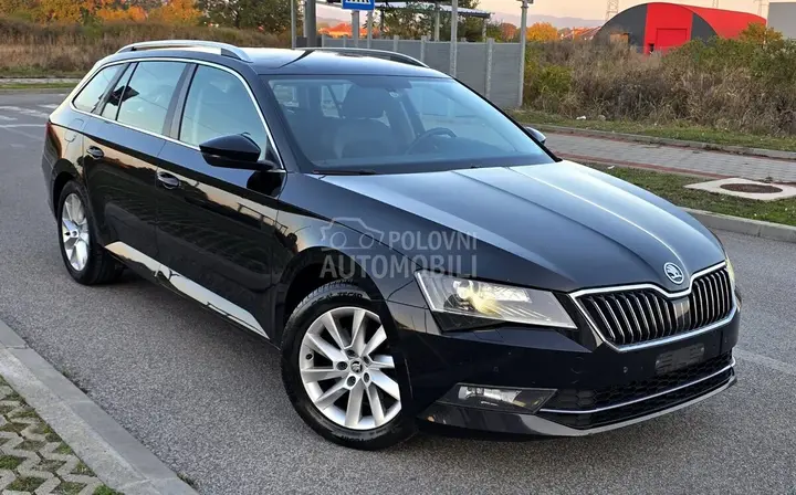 Skoda Superb 2016 photo 2