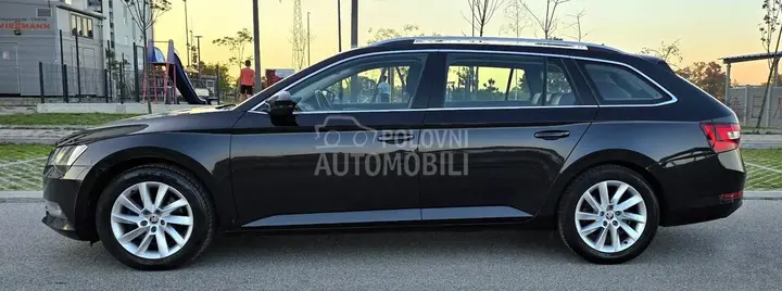 Skoda Superb 2016 photo 4