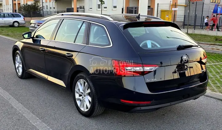 Skoda Superb 2016 photo 5