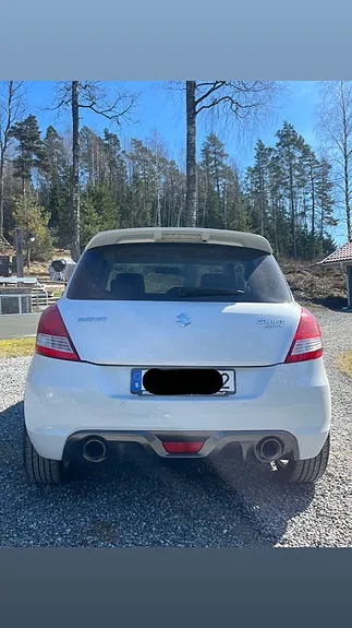 Suzuki Swift 2012 photo 2