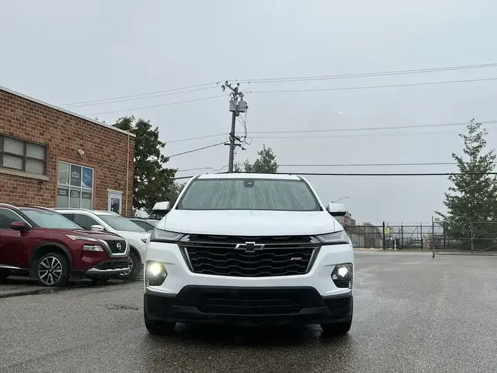 Chevrolet Traverse 2022 photo 2