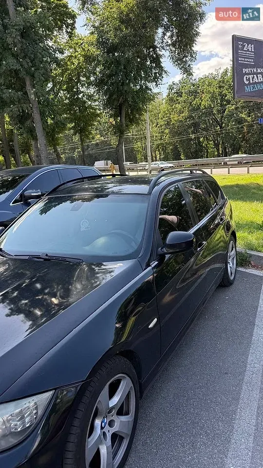 BMW 3 Series 2009 photo 4