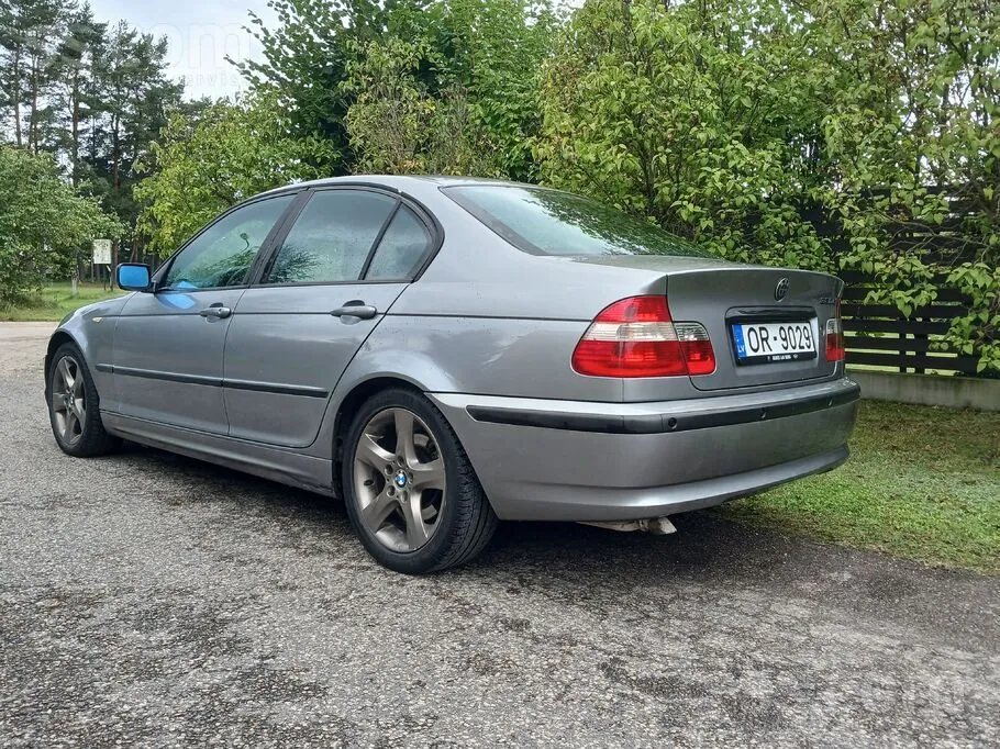 BMW 320 2004 photo 3