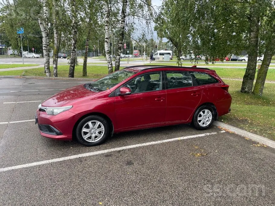 Toyota Auris 2017 photo 4