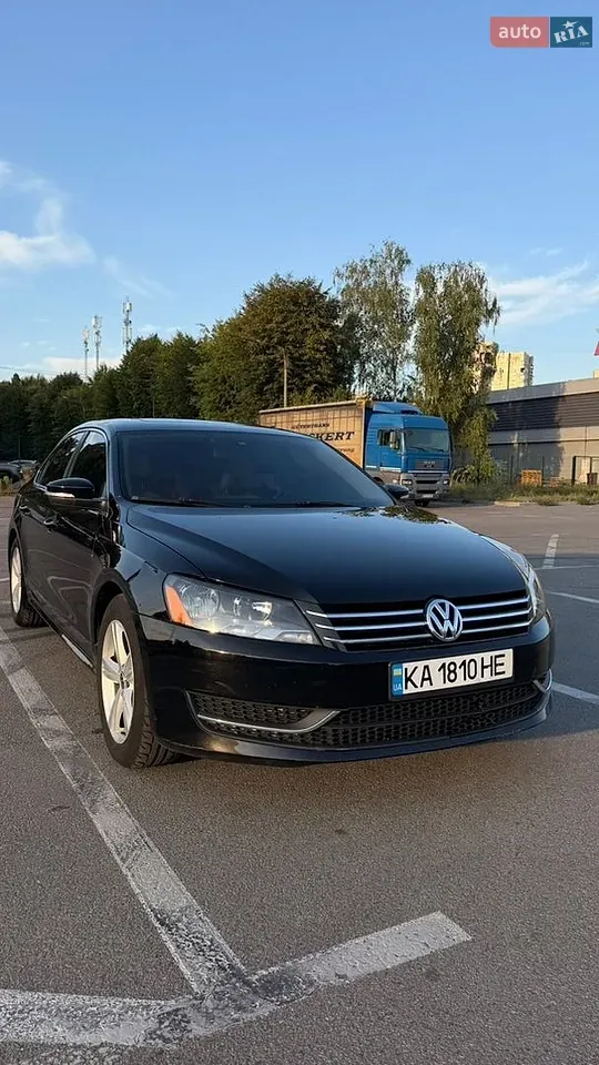 Volkswagen Passat 2012 photo 5