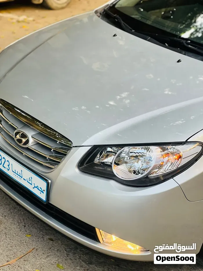Hyundai Avante 2010 photo 4